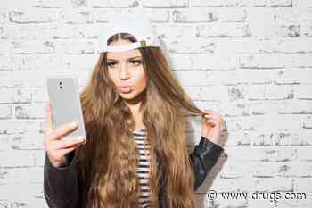 Is 'Selfie' Culture Driving Folks to Cosmetic Surgery?
