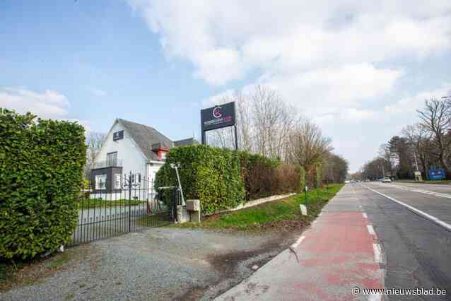 Champagnebar verzegeld na inval van politie: illegale vrouwen, pokerspelers en lachgas aangetroffen