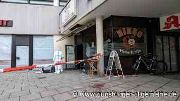 Bluttat in Donaucenter-Kneipe: Mann attackiert Gäste mit Samuraischwert
