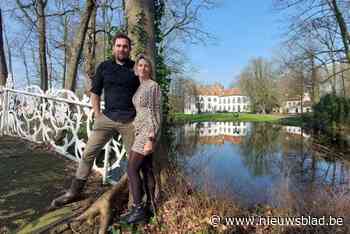 “Het leek te mooi om waar te zijn”: ambtenaren Jonas (32) en Nika (34) worden kasteelheer en -vrouw