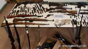 „Extreme ausgeprägte Sammelleidenschaft“: Waffennarr aus Regensburg muss zur Suchtberatung