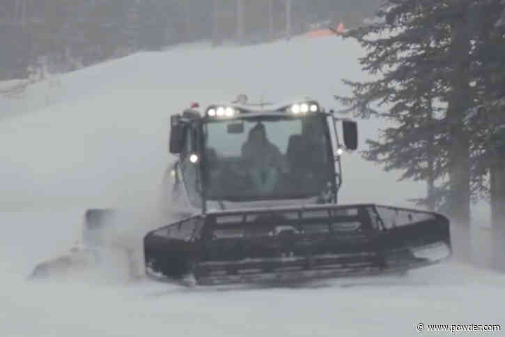 Fresh Snow Falling At Arizona's Largest Ski Resort