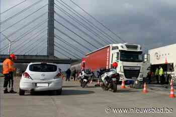 Vrachtwagen met achttien gebreken uit het verkeer gehaald tijdens controle op zwaar vervoer