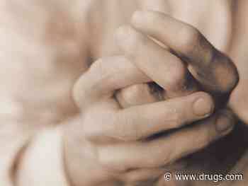 Tremor Could Point to Higher Odds for Dementia