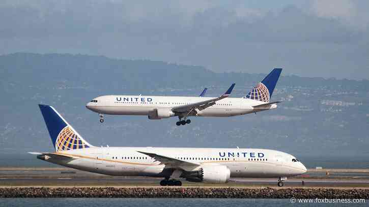 United to slow pilot hiring due to Boeing certification, manufacturing delays