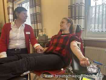 Selbstversuch: Wolfsburgerin spendet zum ersten Mal Blut