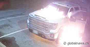 Shocking video shows tow truck set ablaze in Richmond Hill with driver inside