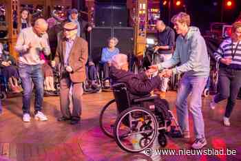 Bejaarden bouwen feest op TD Pensionné: “Mijn geest is jong, maar de beentjes niet meer”
