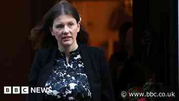 Cabinet minister told to pay damages over Hamas claim