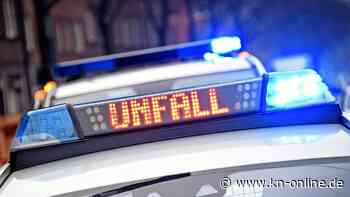 80-Jährige kracht in Kiel mit VW Caddy in Tankstellengebäude