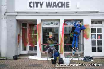 Farb-Attacke auf Herforder City-Wache: So viel kostet die Reinigung