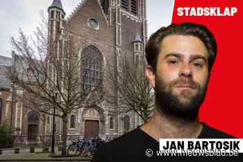 STADSKLAP. Zet de kerkdeur nu eens wagenwijd open