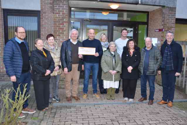 Voor Lierde schenkt opbrengst kerstmarkt aan OCMW