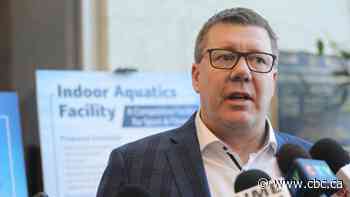 Carbon tax fight, teachers' strike, travel costs mark busy week in Sask. politics