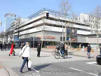 Seniorin in der Porschestraße bestohlen