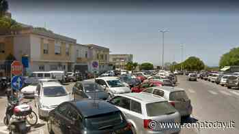 Ubriaco rompe porta di vetro pronto soccorso