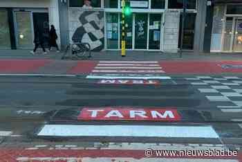 Opgepast voor de ‘tarm’: schrijffout in signalisatie In Antwerpen zorgt voor grappige situatie