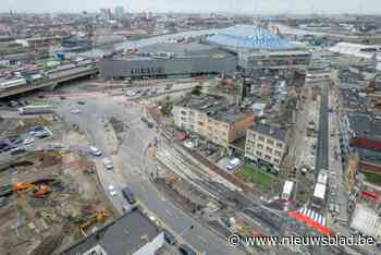 Dronken bestuurder kruipt toch weer achter het stuur na controle in Deurne: wagen aan de kant gezet op E17