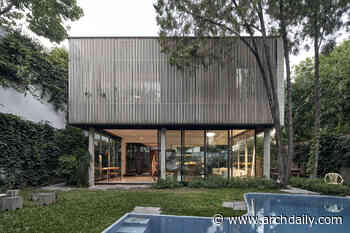 Mendoza House / La Base Studio