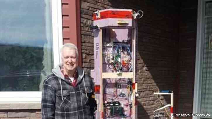 New Brunswick volunteers build flying telescope to see total eclipse above the clouds