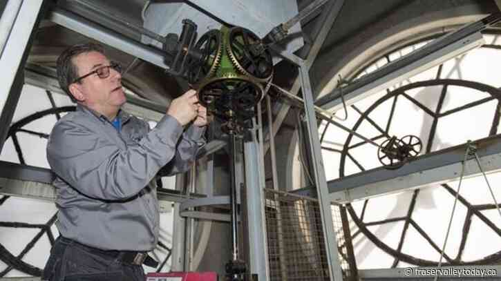 Most of Canada loses an hour of sleep as clocks spring forward for daylight time