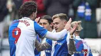 Szmodics scores but Argyle draw with 10-man Rovers