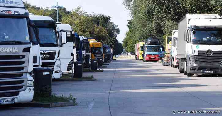 Campingkocher explodiert in Lastwagen