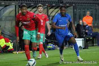 Bruny Nsimba loodst FCV Dender voorbij KV Oostende met zijn tiende treffer van het seizoen: “Ik wil nog steeds topschutter worden”