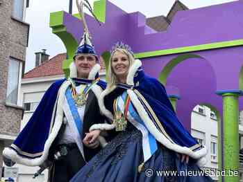 IN BEELD. 68ste Ezelcavalcade trekt door straten van Lombardsijde