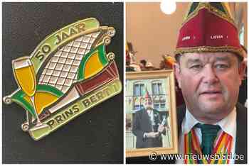Bert (90) sterft voor carnavaljubileum, maar krijgt eerbetoon van Lieven (58): “Ik heb dit beloofd aan mijn papa”