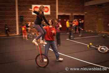 250 Vlaamse jongeren balanceren tijdens circusconventie in Pelt
