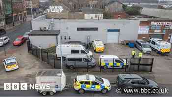 Two arrested in Hull funeral directors investigation