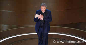 Al Pacino Awkwardly Announces Best Picture Oscar for ‘Oppenheimer’