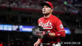 Canadian 1st baseman, former MVP Joey Votto agrees to camp deal with Blue Jays