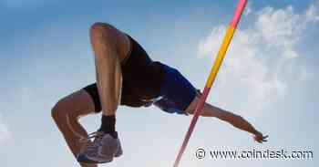 Bitcoin Jumps Over $71K; FCA Lets Institutional Investors Create Crypto ETNs