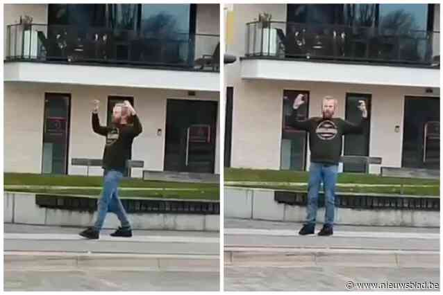 Ophef na filmpje van ‘dansende’ flakkagebruiker aan station: “Wie politie niet belt, pleegt bijna schuldig verzuim”