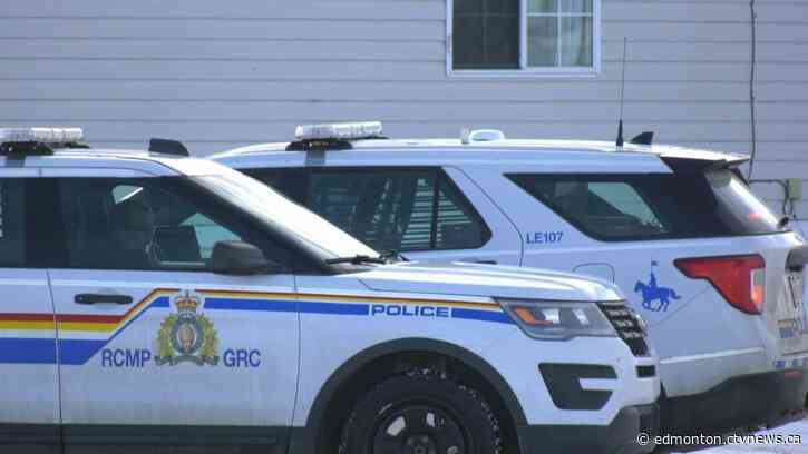 Man dead, 62-year-old Edmonton woman charged after shooting near Vermilion Saturday