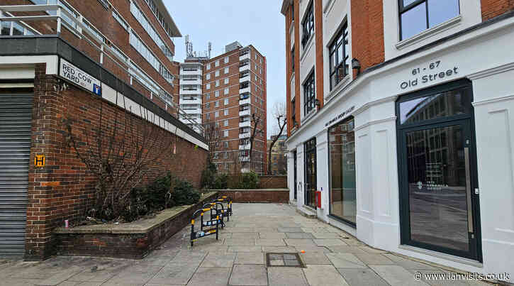 London’s Alleys: Red Cow Yard, EC1