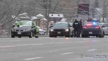 2 women injured, 1 critically, in shooting on Highway 6 in Hamilton, paramedics say