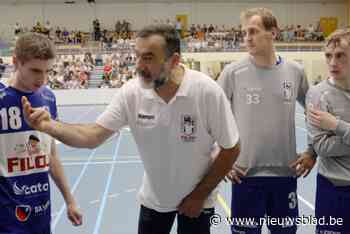 Izegem-trainer Seyran Kroyan blijft geloven in behoud, ondanks laatste plaats na reguliere competitie: “We hebben het niet slecht gedaan”