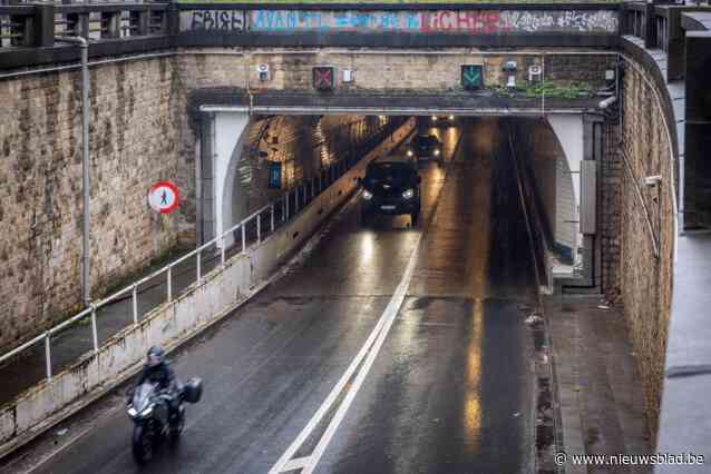 Tot op de draad versleten, maar toch kan de Waaslandtunnel niet sluiten voor renovatie: “Eerst moet nieuwe Scheldetunnel klaar zijn”