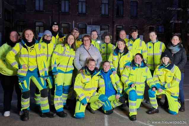 Studenten verpleegkunde steken handje toe bij Rode Kruis en in medisch dorp tijdens carnaval