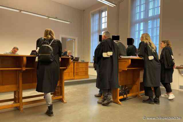 Leden motorbende lachen na zwerfvuilactie niet met ‘MC De Vuilkar’: “Cliënt geslagen en geschopt toen hij in foetushouding op de grond lag”