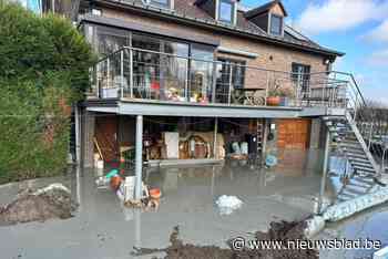 “Wat gebeurt hier toch? Alles zit onder de grijze smurrie”: al drie huizen zwaar beschadigd bij aanleg nieuwe kabel