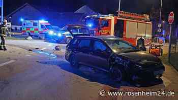 Auto kracht in Bad Reichenhall in Tankstelle und hinterlässt Trümmerfeld
