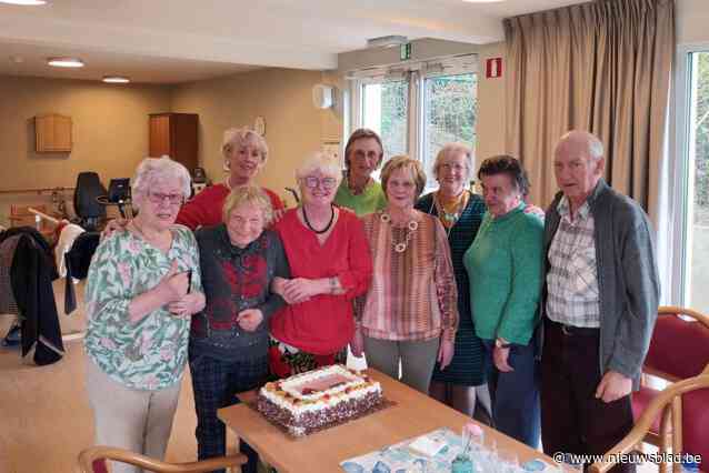 Taart voor vrijwilligers van woonzorgcentrum Spanjeberg