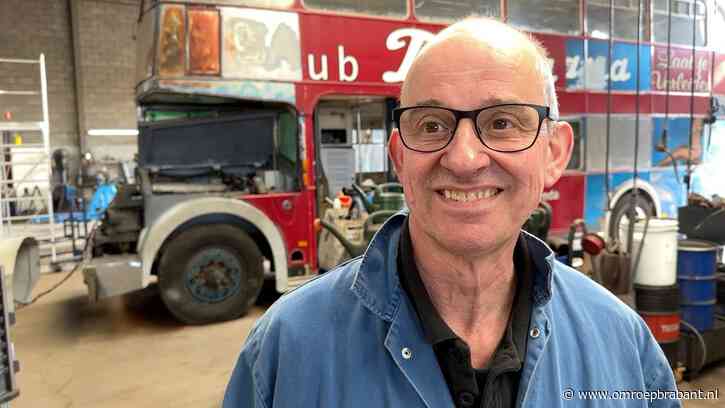 Beroemde bus van seksclub Sauna Diana kan dankzij Toine de weg weer op