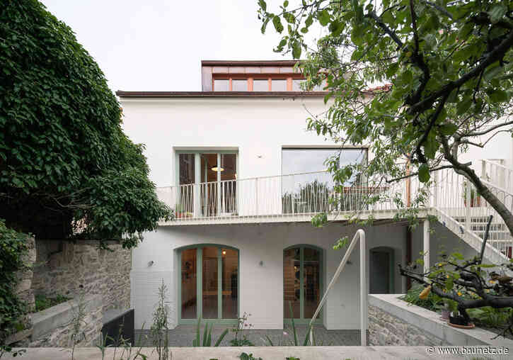 Schachbrettmuster und Rundfenster
 - Wohnhausumbau in Kutná Hora von BYRÓ architekti