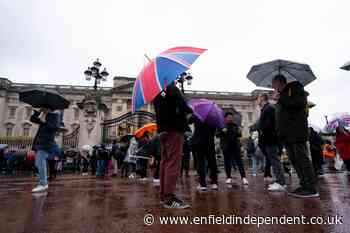 London weather faces one in 250 year event Met Office warns