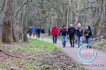Heikneuters wandelen door De Maten in Genk